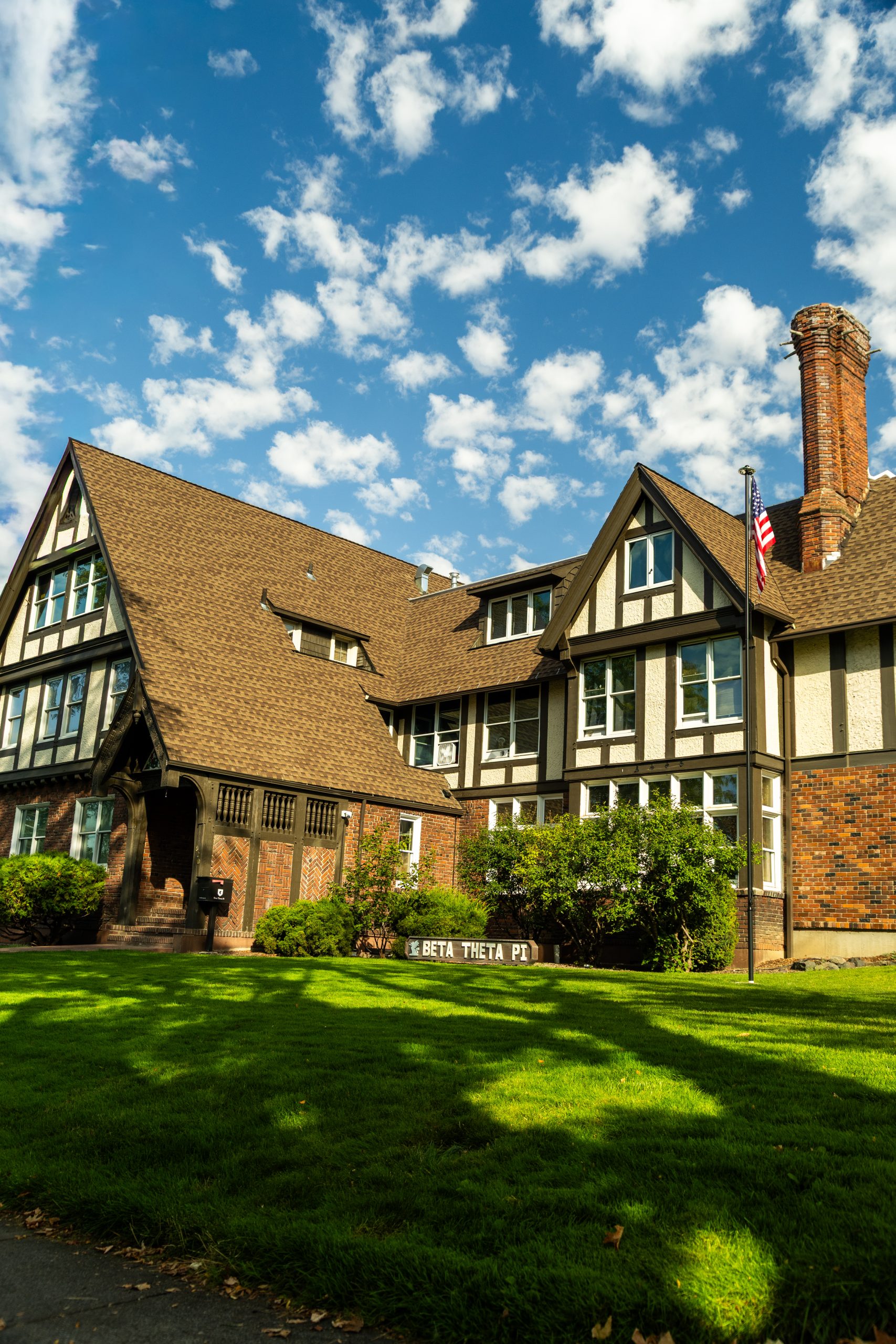 Beta Theta Pi house