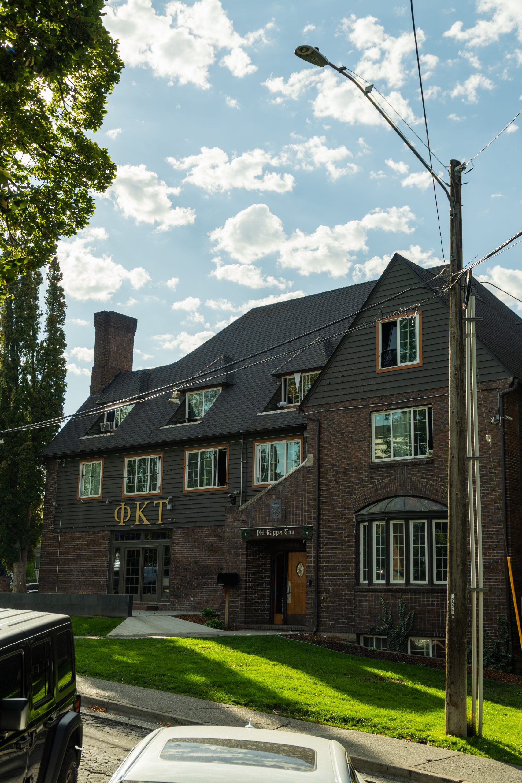 Phi Kappa Tau house
