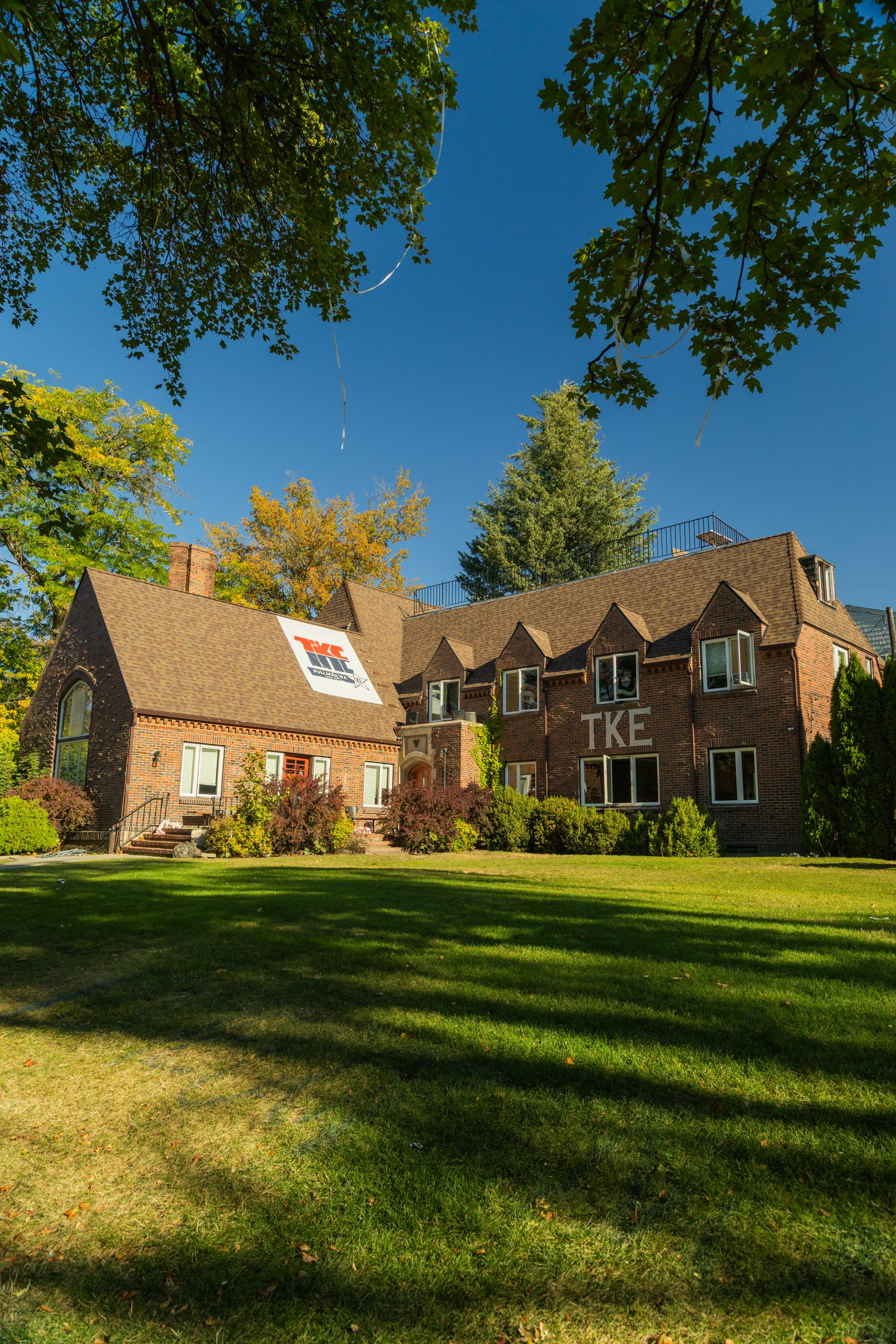 Tau Kappa Epsilon house